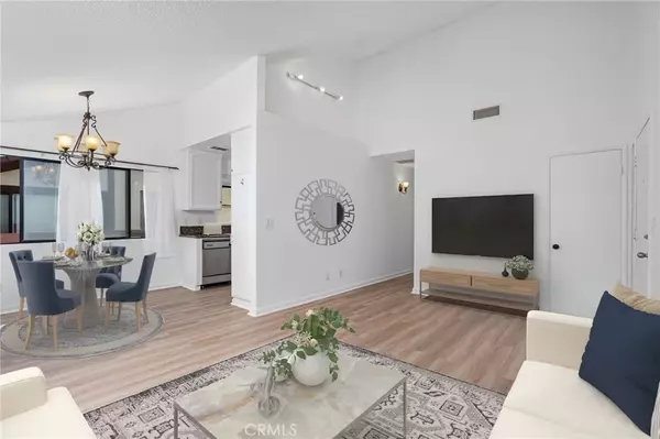 Canyon Country, CA 91387,18119 Sundowner #976