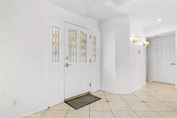 Monrovia, CA 91016,1830 S Mayflower