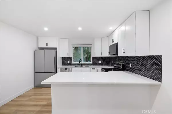 Encino, CA 91316,17000 Burbank Boulevard #101