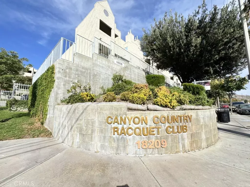 Canyon Country, CA 91351,18209 Sierra Hwy #82