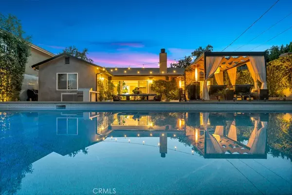 Sherman Oaks, CA 91423,4716 Tyrone Avenue