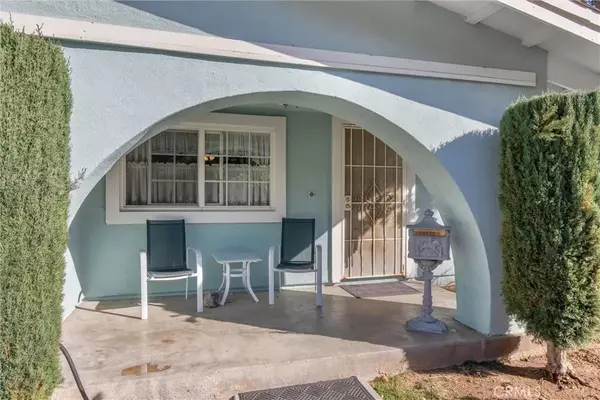 Santa Clarita, CA 91351,28160 Foxlane