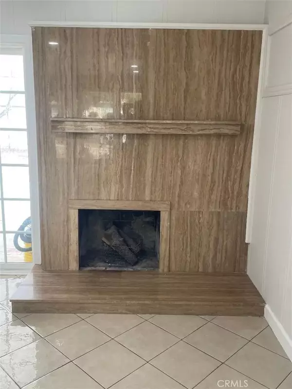 Chatsworth, CA 91311,20100 Needles Street