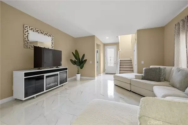 Canyon Country, CA 91387,17408 Winter Pine Way