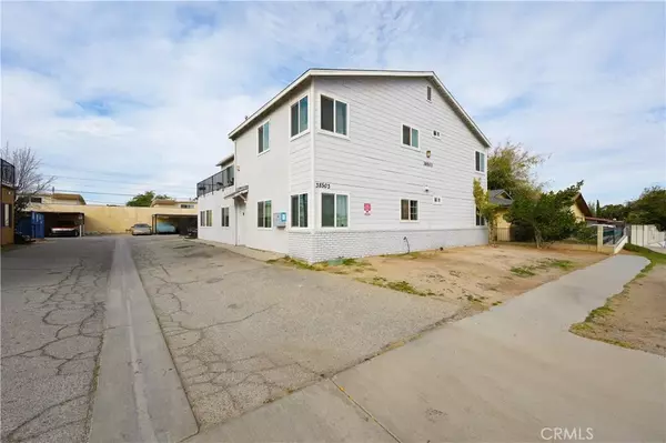 38503 Larkin Avenue, Palmdale, CA 93550