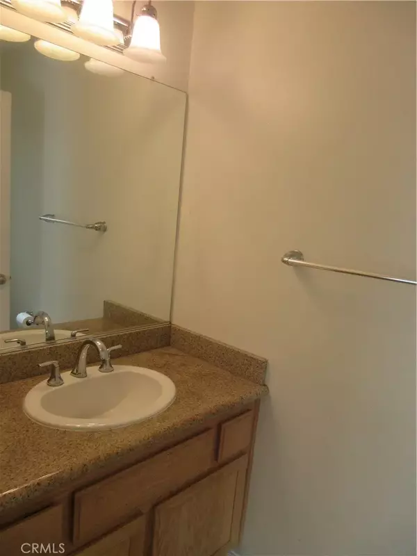 Sylmar, CA 91342,13280 Dronfield Ave #18