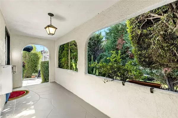 Glendale, CA 91201,1323 5th Street