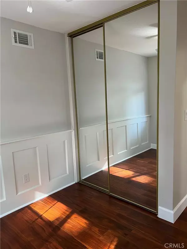 Valencia, CA 91355,24214 Dalgo