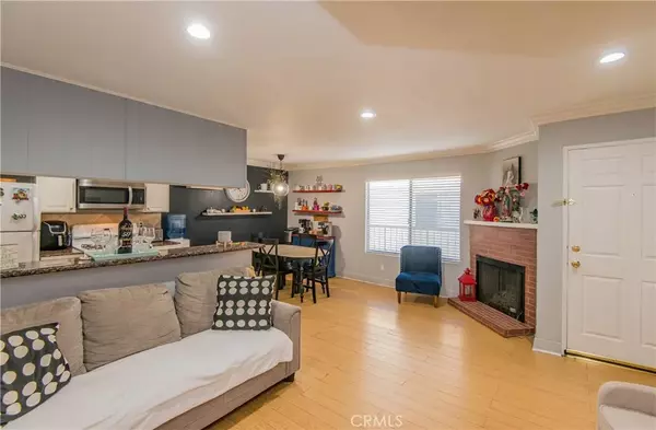 Van Nuys, CA 91406,7045 Woodley Avenue #218