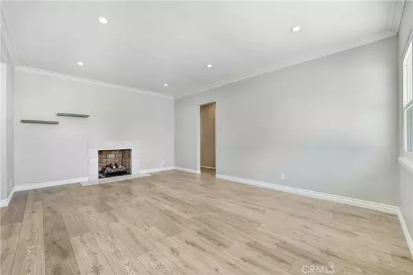Van Nuys, CA 91406,7454 Gaviota