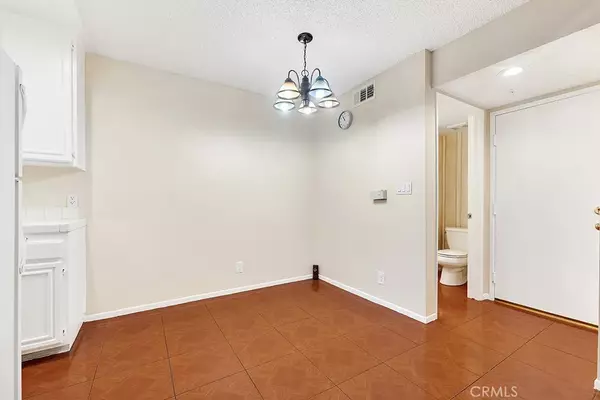 North Hills, CA 91343,15044 Nordhoff #1