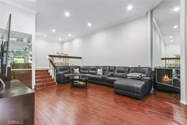 Sherman Oaks, CA 91403,4655 Natick Avenue #3