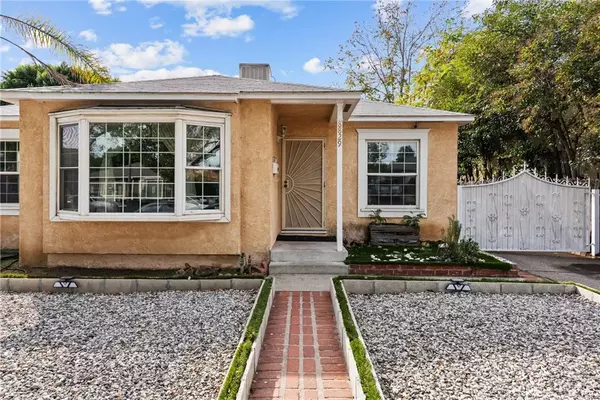 Arleta, CA 91331,8829 Zeiler Avenue