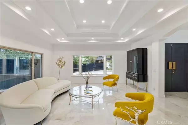 Tarzana, CA 91356,4651 Ellenita Ave.