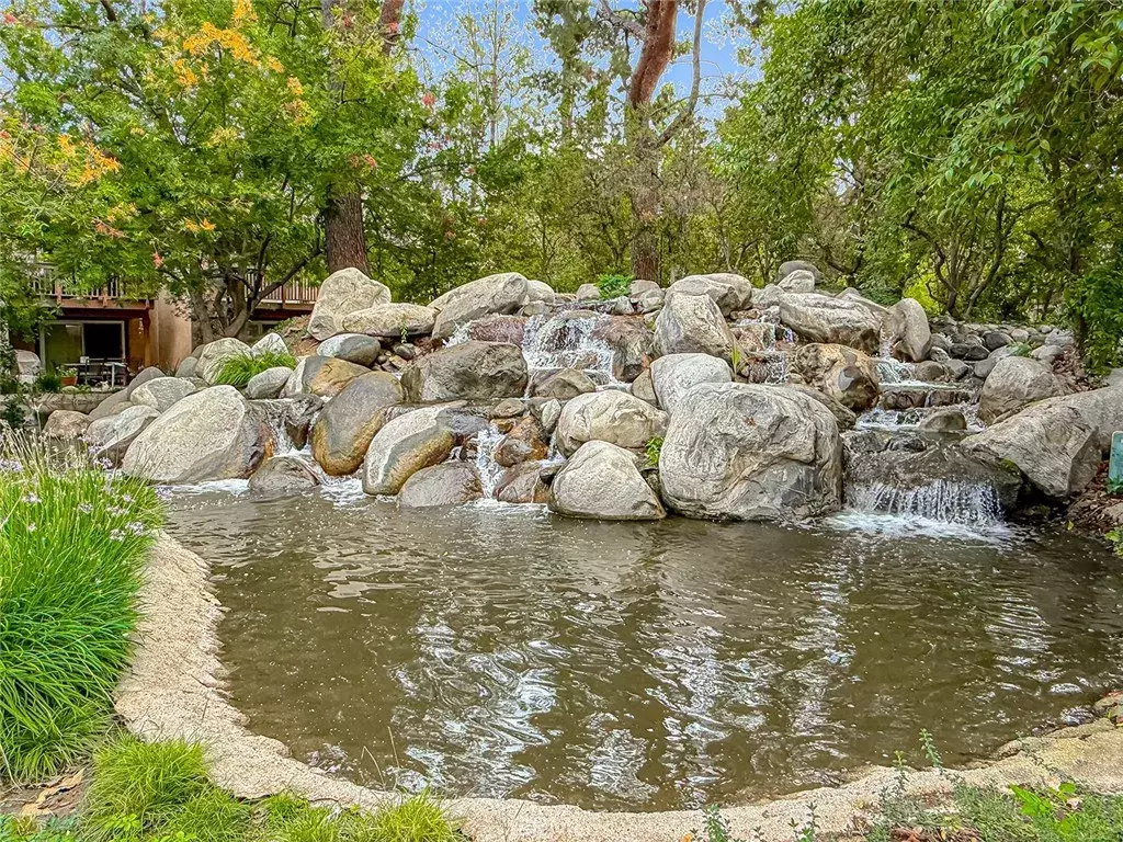 Canoga Park, CA 91303,7050 Shoup #163