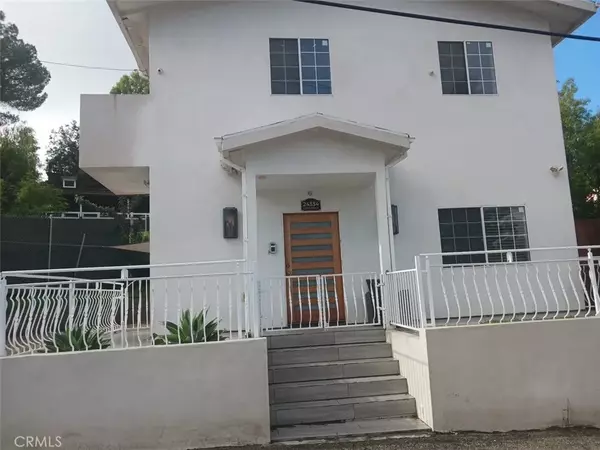 24334 CRESTLAWN Street, Woodland Hills, CA 91367