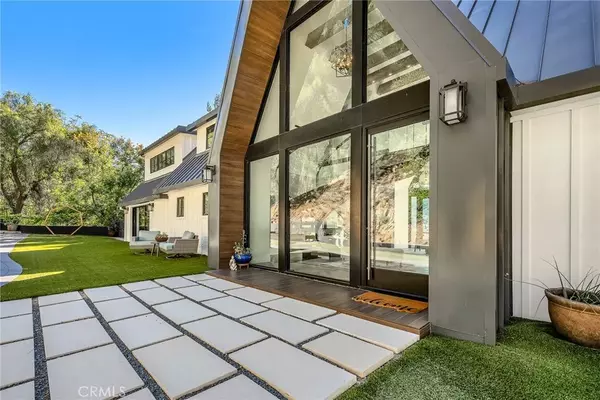 Calabasas, CA 91302,24301 Sylvan Glen