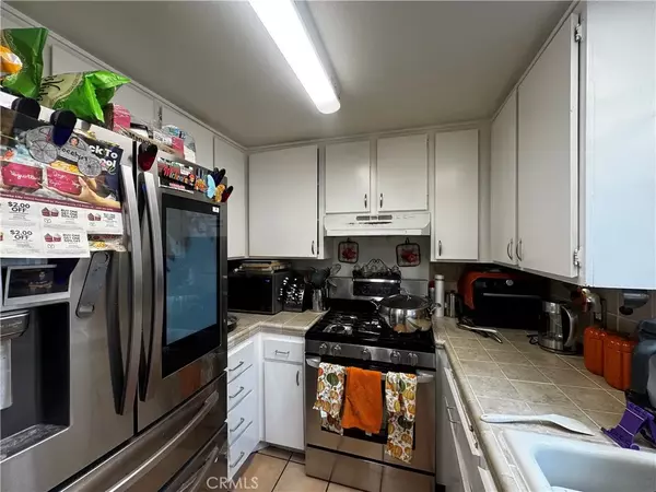 North Hills, CA 91343,14924 Nordhoff #3