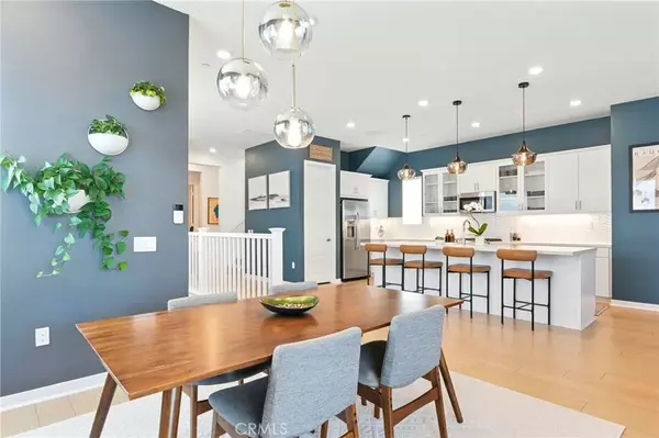 Valencia, CA 91381,27475 Mercantile Court