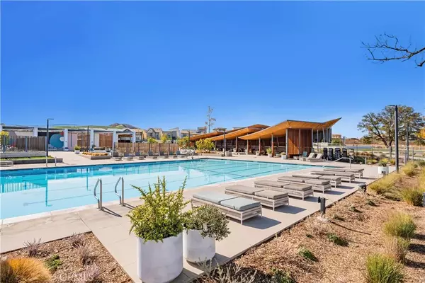 Valencia, CA 91381,27475 Mercantile Court