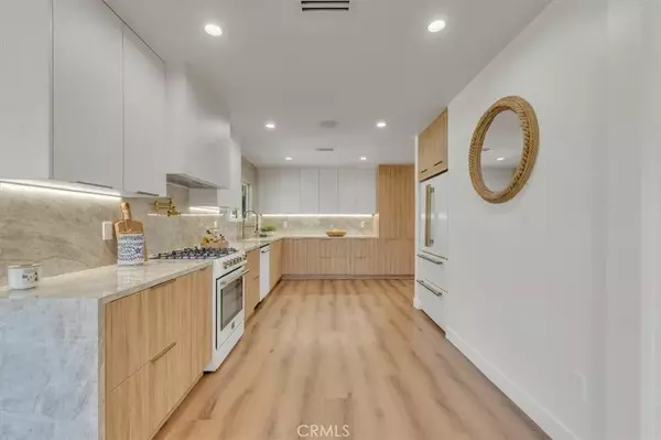 Santa Monica, CA 90402,266 Mabery Road