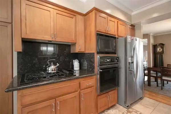 Burbank, CA 91504,613 Tufts