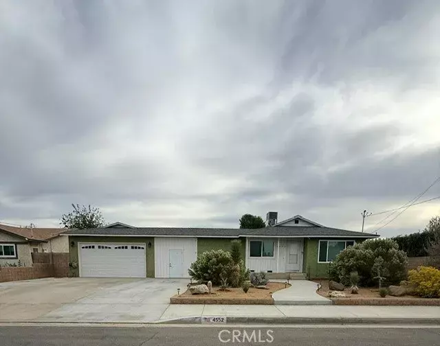 4552 W Avenue L12, Lancaster, CA 93536
