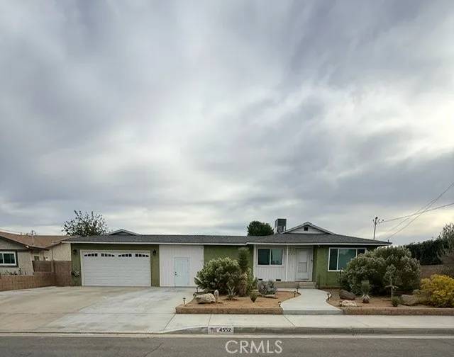 4552 W Avenue L12, Lancaster, CA 93536