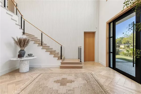 Encino, CA 91436,4050 Contera Road