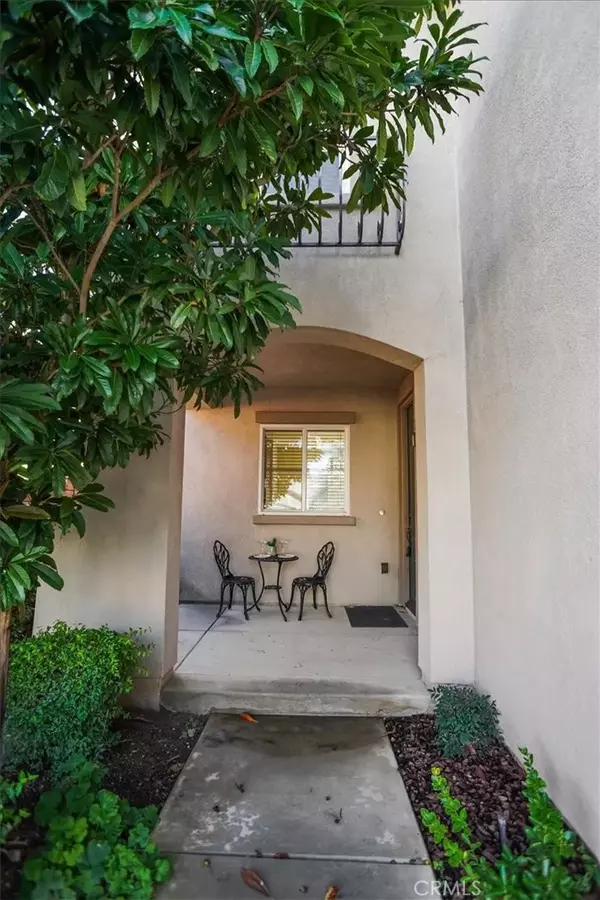 Saugus, CA 91350,20046 Christopher