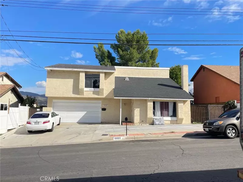 10808 De Haven, Pacoima, CA 91331