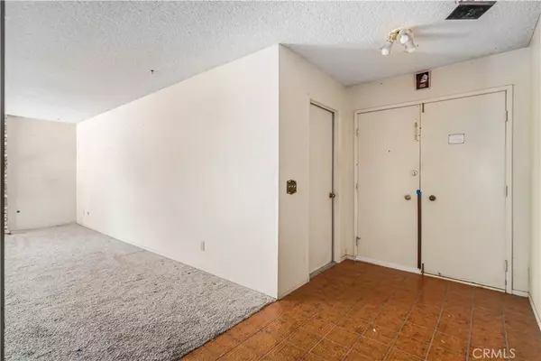 Palmdale, CA 93550,37618 Dalzell