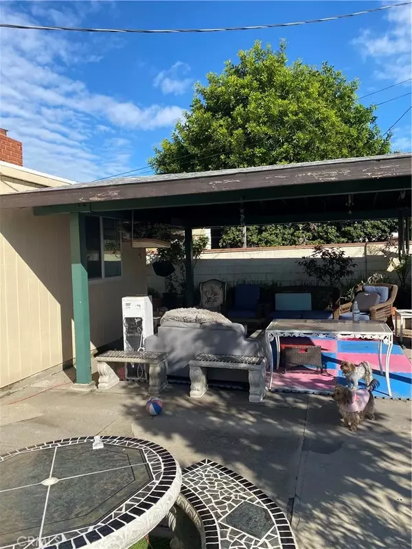 North Hills, CA 91343,9716 Natick