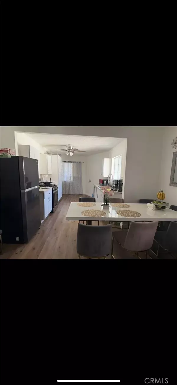 Reseda, CA 91335,6839 Geyser Avenue