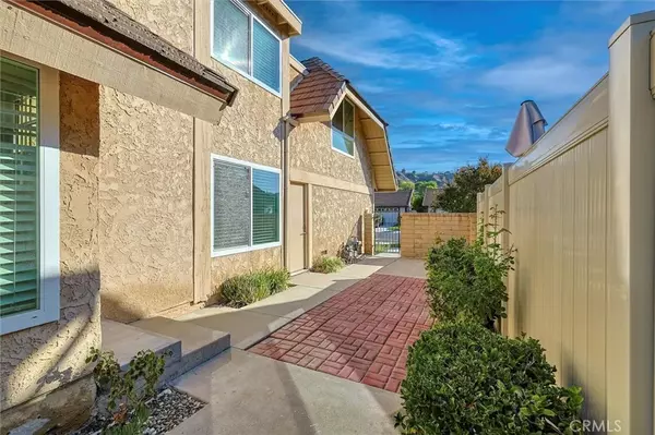 Valencia, CA 91354,27139 Rio Prado