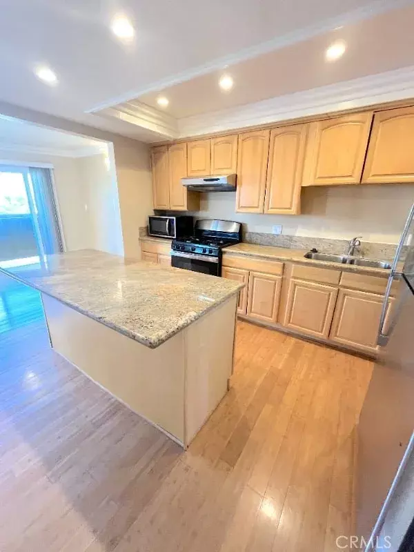 Laguna Beach, CA 92651,100 Cliff Drive #22