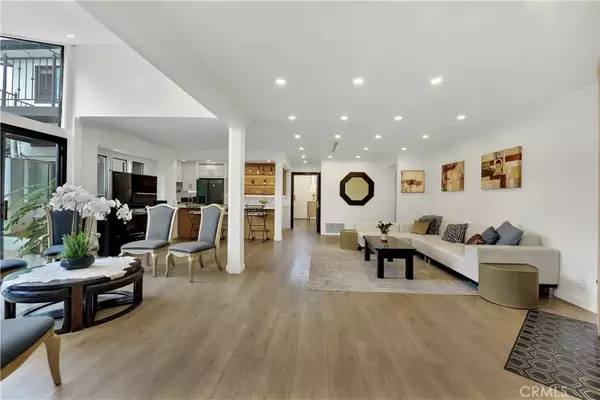 Lake Balboa, CA 91406,6409 Graves Avenue