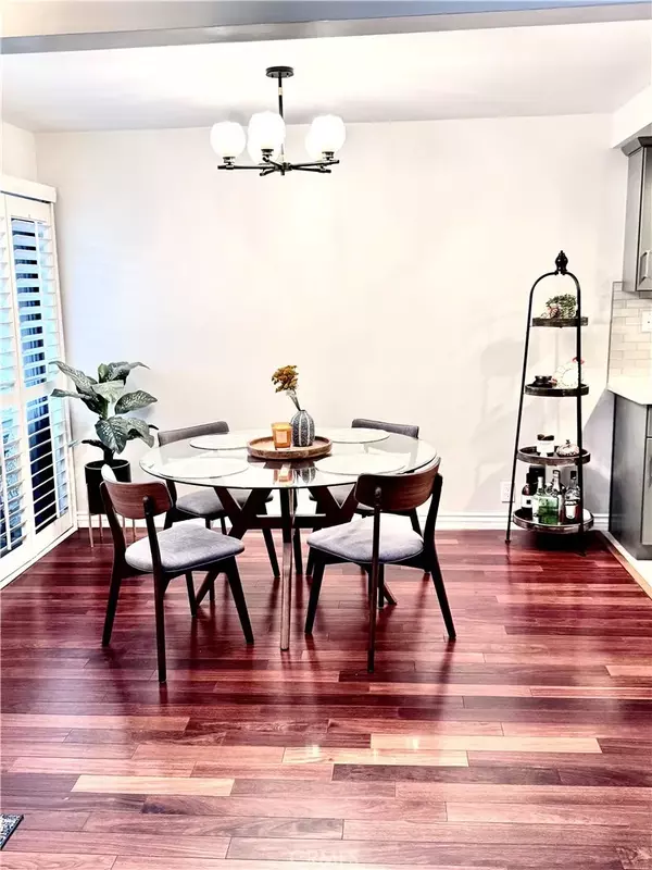 Granada Hills, CA 91344,16255 Devonshire #7