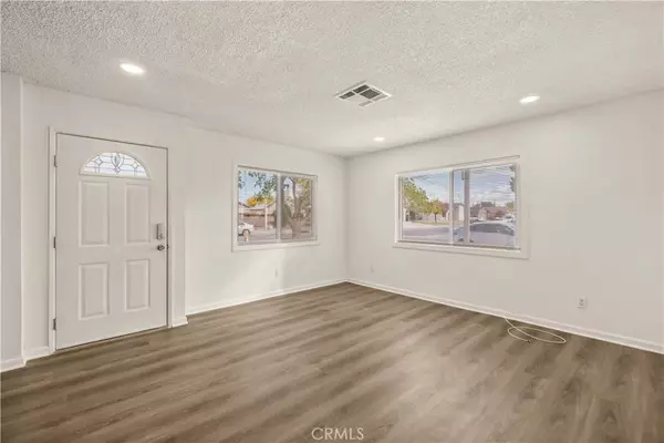 Lancaster, CA 93535,45001 Logue Court