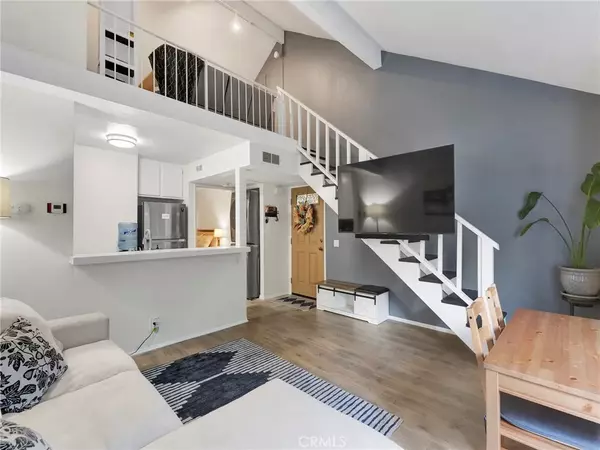 Canoga Park, CA 91303,7050 Shoup Ave #225 #225