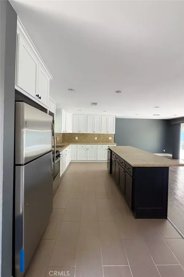 Canoga Park, CA 91304,7845 Nevada