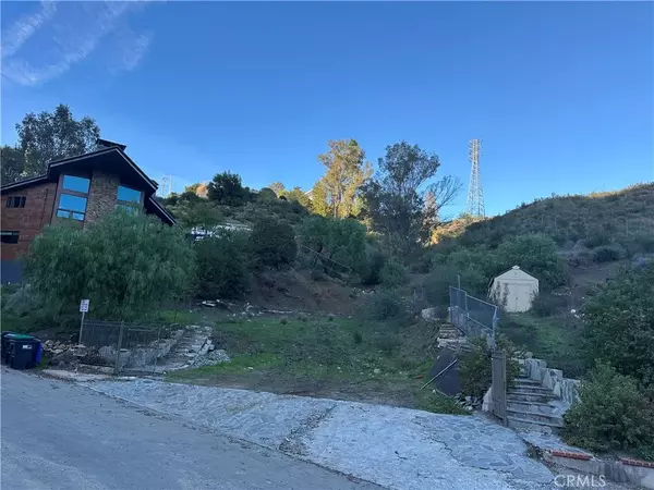 Agoura Hills, CA 91301,28923 Crags