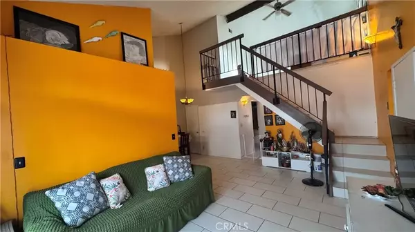 Canyon Country, CA 91387,18193 Sundowner Way #816