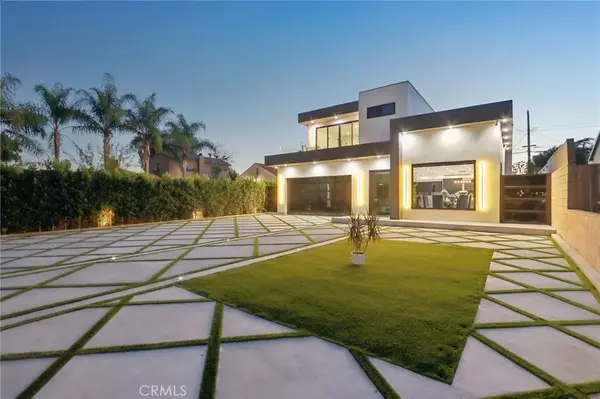 Burbank, CA 91504,2227 N Lamer Street