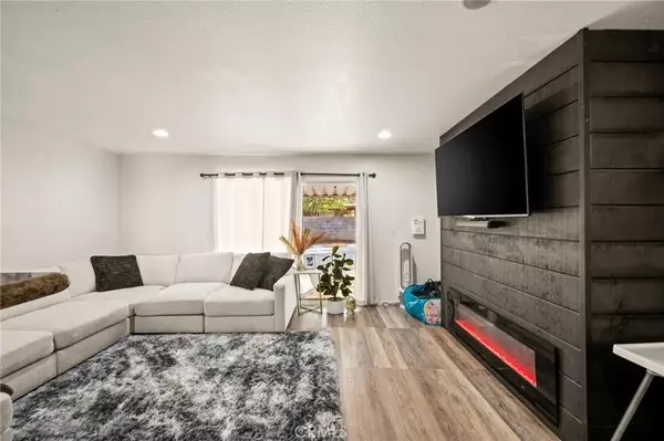 Lancaster, CA 93534,43826 Beech Avenue