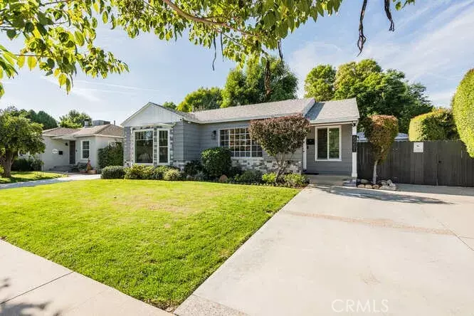 Lake Balboa, CA 91406,6551 De Celis