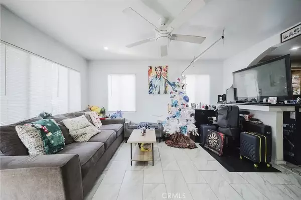 San Fernando, CA 91340,907 5th Street