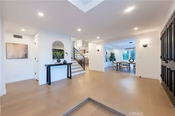 Encino, CA 91436,17153 Adlon Road