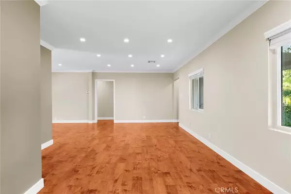 Woodland Hills, CA 91364,5318 Alhama Drive