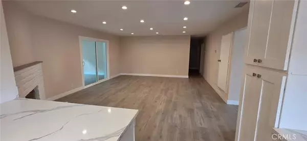 West Hills, CA 91307,23300 Welby